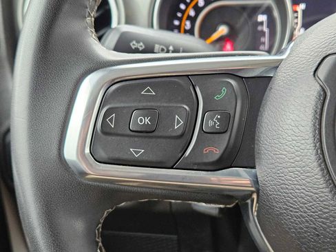 Used 2023 Jeep Gladiator Overland image 35