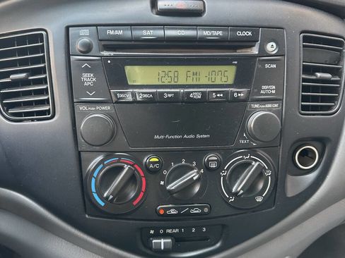 Used 2006 MAZDA MPV LX w/ LX Plus Pkg image 14