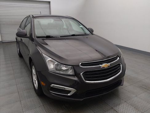 Used 2016 Chevrolet Cruze LT FWD image 14