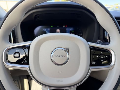 New 2026 Volvo XC60 T8 Ultra w/ Climate Package image 32