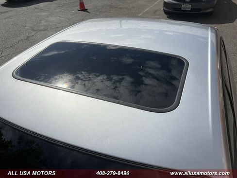 Used 2007 Subaru Legacy 2.5i Limited AWD/4WD image 10
