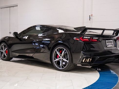 Used 2021 Chevrolet Corvette Stingray Coupe w/ 1LT image 29