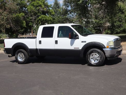Used 2004 Ford F350 XLT RWD image 2