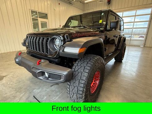 Used 2024 Jeep Wrangler Unlimited Rubicon w/ Convenience Group image 8