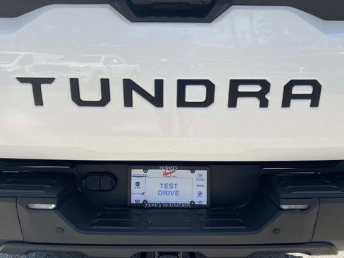 Used 2024 Toyota Tundra SR5 w/ SR5 Convenience Package AWD/4WD image 7