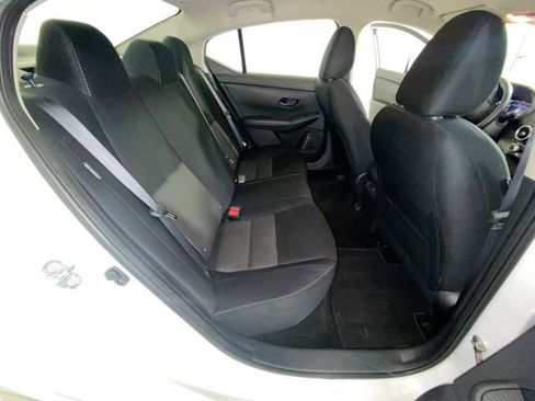 Used 2024 Nissan Sentra SV FWD image 31