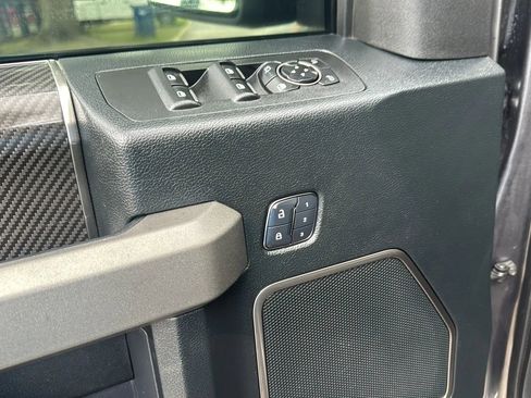 Used 2017 Ford F150 Raptor w/ Equipment Group 802A Luxury AWD/4WD image 21
