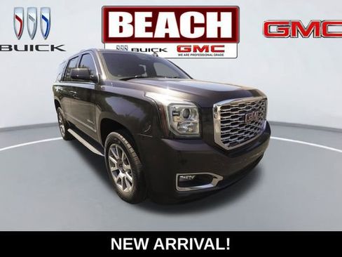 Used 2018 GMC Yukon Denali RWD image 1