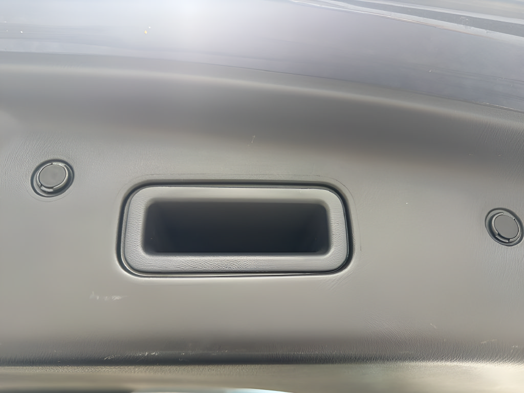Used 2021 Nissan Armada Platinum RWD image 14