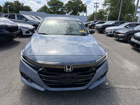 Used 2021 Honda Accord Sport image 2