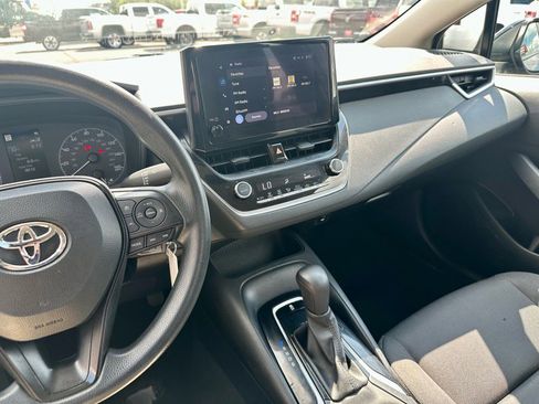 Used 2023 Toyota Corolla LE image 18