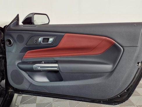 Used 2024 Ford Mustang Premium image 8