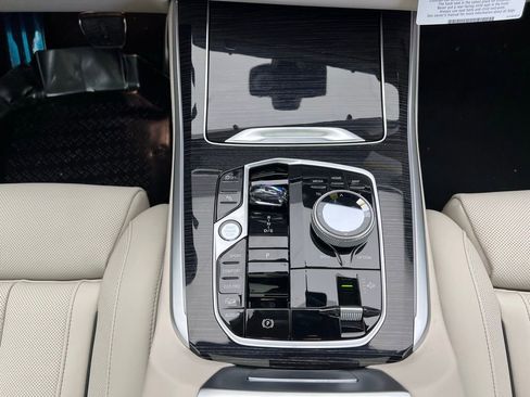 New 2026 BMW X5 M60i image 11