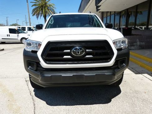 Used 2022 Toyota Tacoma SR image 7