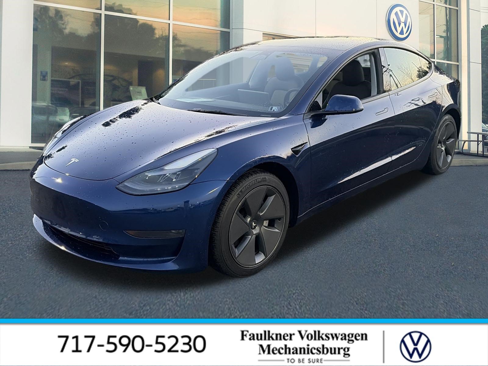 Used 2023 Tesla Model 3 Standard Range RWD image 1