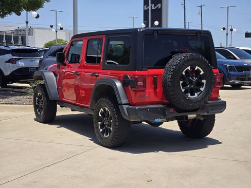 Used 2024 Jeep Wrangler Unlimited Rubicon 4xe AWD/4WD image 3