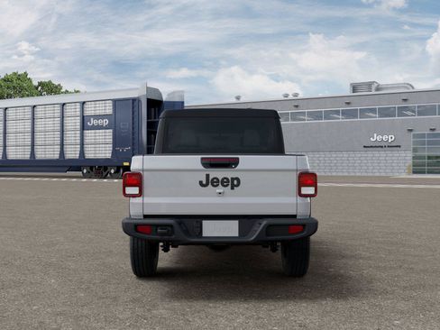 New 2026 Jeep Gladiator Sport AWD/4WD image 7