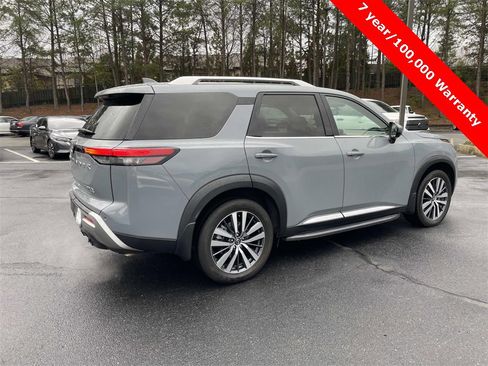 Certified 2022 Nissan Pathfinder Platinum w/ Cargo Package image 3