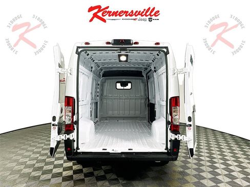 New 2026 RAM ProMaster 3500 w/ Cold Weather Group image 15