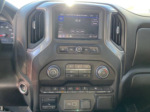 Used 2024 Chevrolet Silverado 2500 Custom w/ Custom Value Package image 26