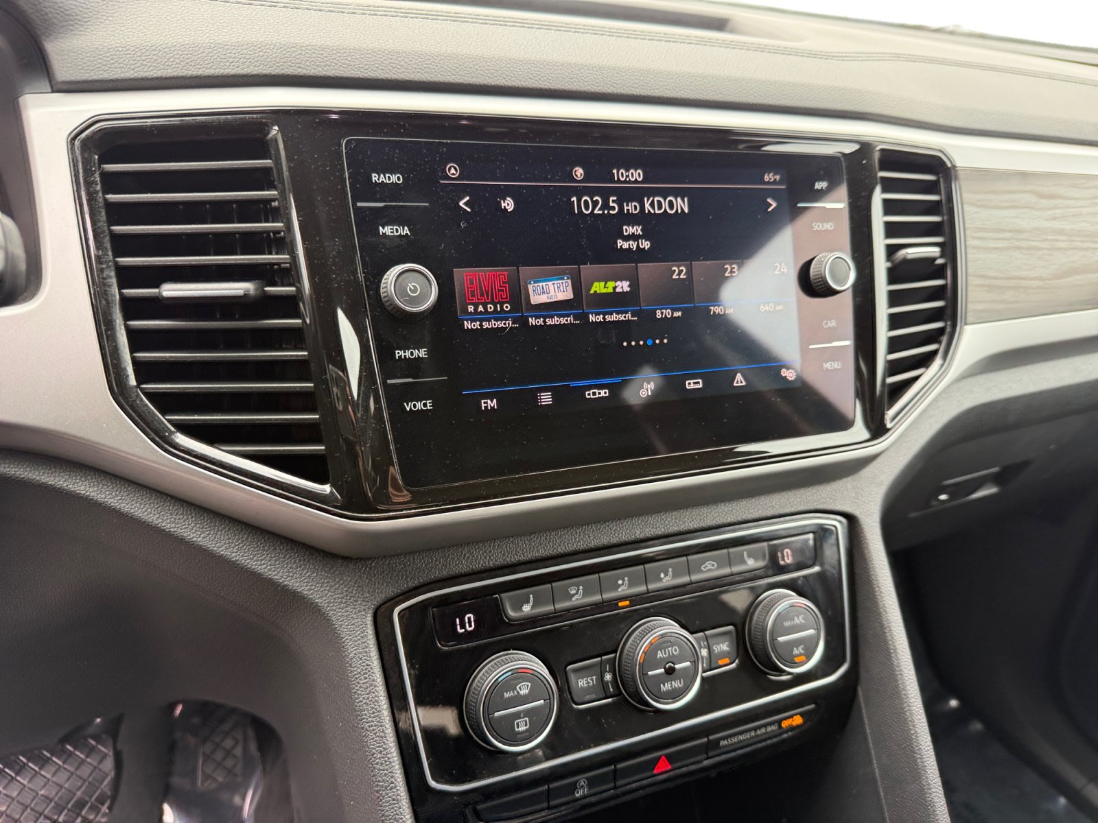 Certified 2023 Volkswagen Atlas SE FWD image 12