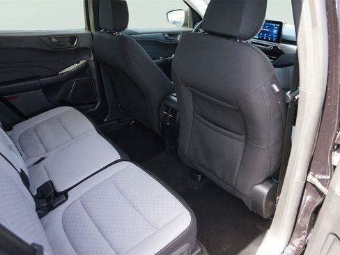 Certified 2025 Ford Escape Active FWD image 14