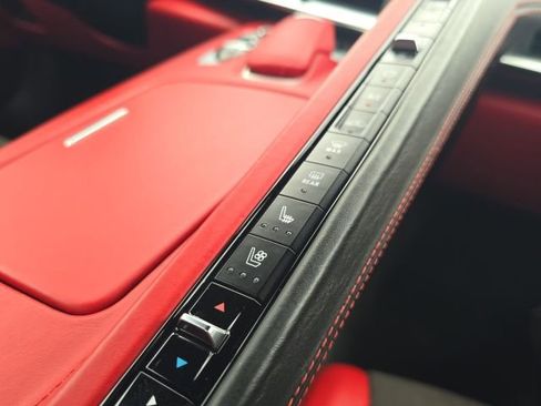 Used 2022 Chevrolet Corvette Stingray Premium Conv w/ Z51 Performance Package RWD image 33