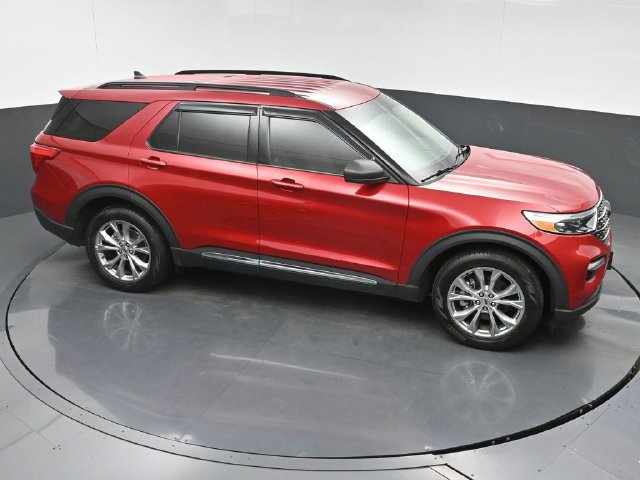 Used 2022 Ford Explorer XLT w/ Equipment Group 202A RWD image 36