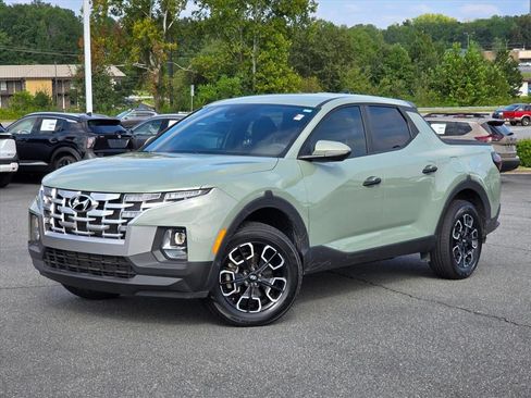 Used 2023 Hyundai Santa Cruz SEL w/ Cargo Package AWD/4WD image 2
