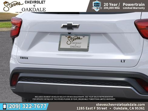 New 2026 Chevrolet Trax LT w/ Driver Confidence Package FWD image 14