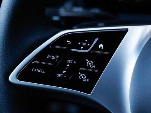 Used 2026 Mercedes-Benz C 300 4MATIC Sedan image 22