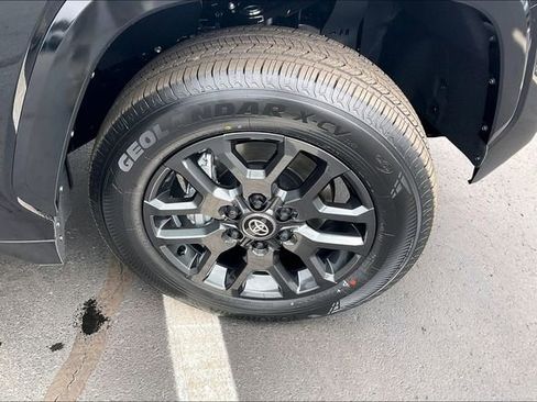 New 2026 Toyota Tundra Platinum image 12