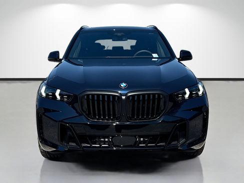 New 2026 BMW X5 xDrive40i w/ M Sport Package AWD/4WD image 8