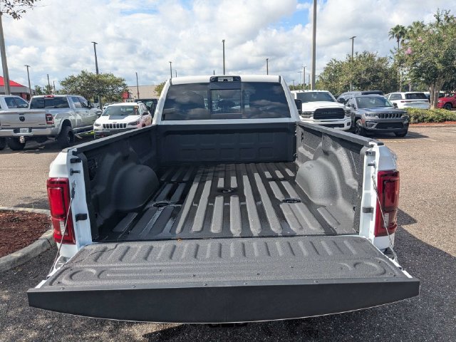 New 2026 RAM 3500 Big Horn AWD/4WD image 13
