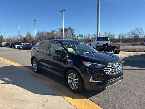 Used 2022 Ford Edge SEL image 7