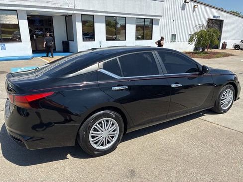 Used 2020 Nissan Altima 2.5 S FWD image 7