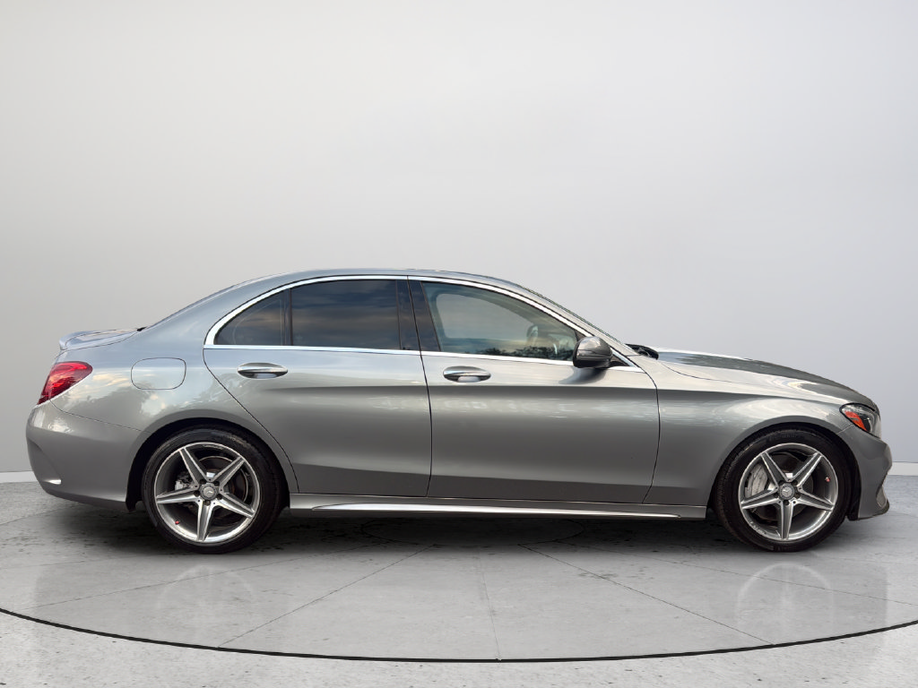 Used 2016 Mercedes-Benz C 300 4MATIC Sedan image 9