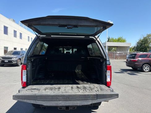 Used 2018 Ford F250 Lariat w/ Lariat Ultimate Package AWD/4WD image 20