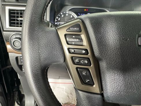 Used 2023 Nissan Titan Platinum Reserve w/ Moonroof Package image 15