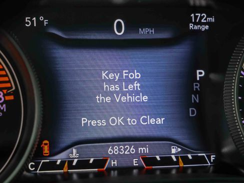 Used 2019 Jeep Cherokee Limited image 11