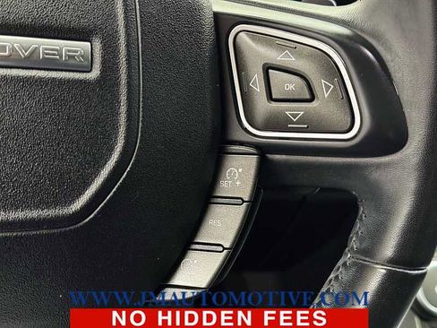 Used 2018 Land Rover Range Rover Evoque SE Premium image 36