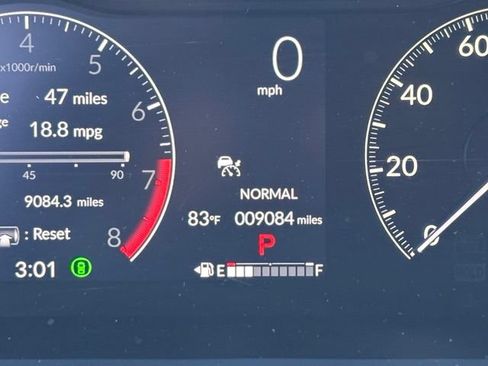 Used 2025 Honda HR-V Sport image 9