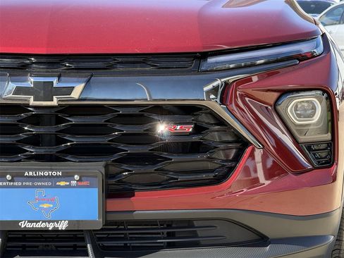 Used 2025 Chevrolet TrailBlazer RS w/ Driver Confidence Package image 9