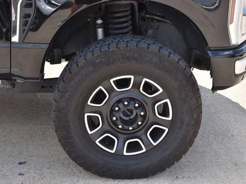 Used 2024 Ford F250 Platinum AWD/4WD image 12