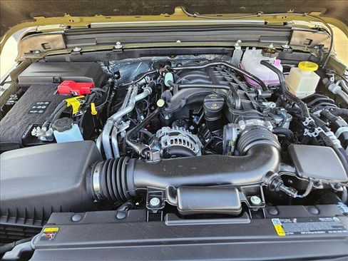 New 2026 Jeep Gladiator Sport AWD/4WD image 16