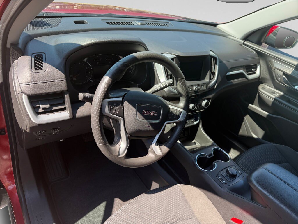 Used 2023 GMC Terrain SLE w/ Driver Convenience Package AWD/4WD image 10