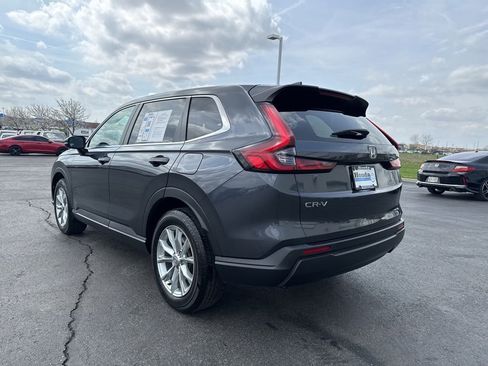 Certified 2025 Honda CR-V EX image 5