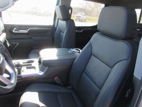 New 2026 GMC Sierra 1500 Elevation w/ Elevation Premium Package image 14