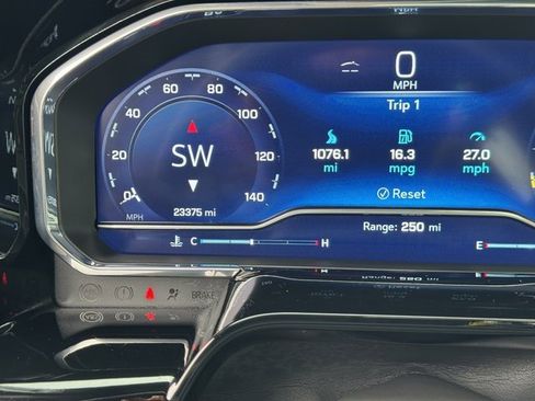 Certified 2025 Chevrolet Silverado 1500 LTZ w/ LTZ Premium Package image 17