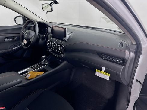 New 2025 Nissan Sentra SR image 35